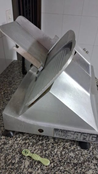 Cortadora de fiambre industrial