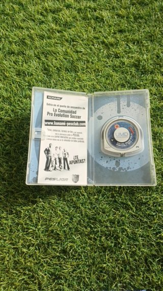 Metal Gear Solid Portable Ops + PSP