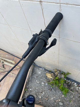 Bicicleta Rockrider Negra y Roja