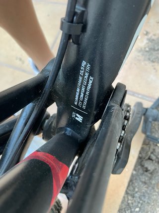 Bicicleta Rockrider Negra y Roja