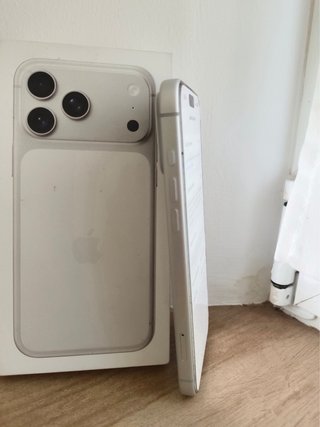 iPhone 17 Pro Max 256GB Plata Como Nuevo