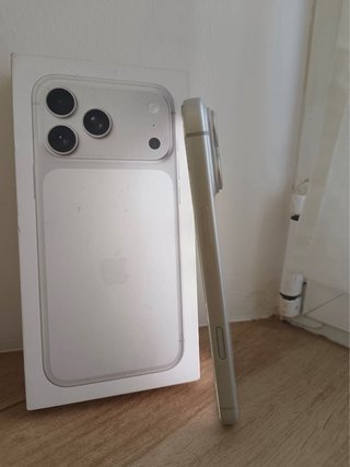 iPhone 17 Pro Max 256GB Plata Como Nuevo