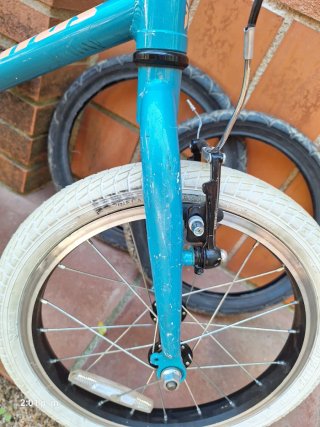 Bicicleta VITUS 16" ligera