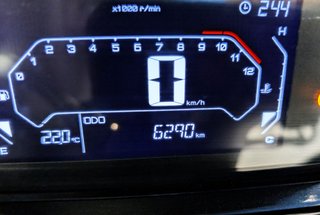 YAMAHA XMAX 300   (modelo actual) 2025