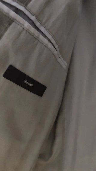Americana Hugo Boss sin usar con etiquetas