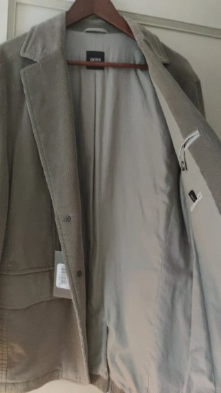 Americana Hugo Boss sin usar con etiquetas