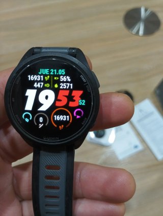 Garmin Forerunner 165 Negro