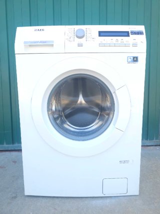 LAVADORA SECADORA AEG 7 KG 1.600 RPM
