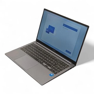PORTATIL SAMSUNG GALAXY BOOK 4 / 16 GB RAM/ 512 SSD + CAJA + CARGADOR