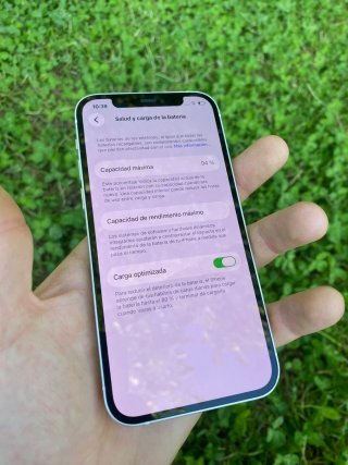 CASI NUEVO iPhone 12 • 94% • 64GB