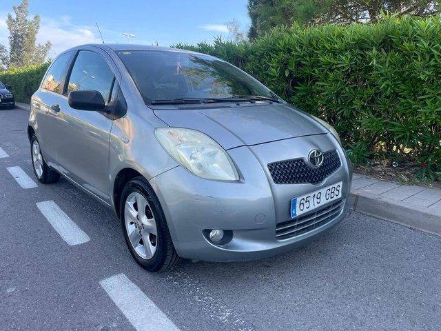 Toyota Yaris 2009
