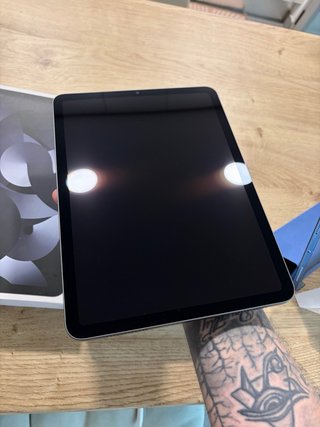 iPad Air M1 64GB Plata 99% Batería