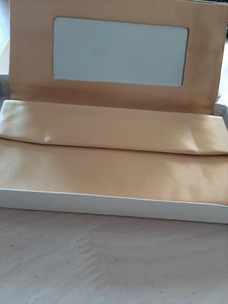Pochette oro con paillettes