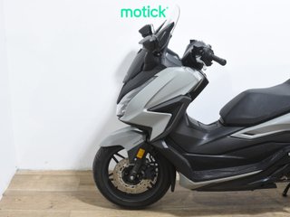 HONDA FORZA 125