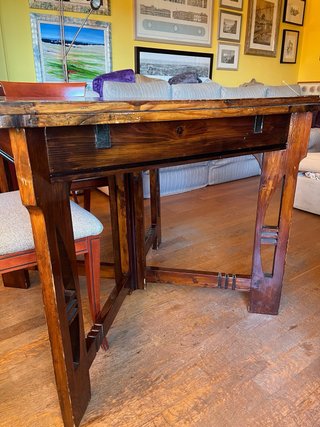 Mesa comedor madera restaurada 1x1m extensible
