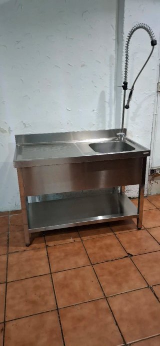 Fregadero industrial acero inoxidable con grifo