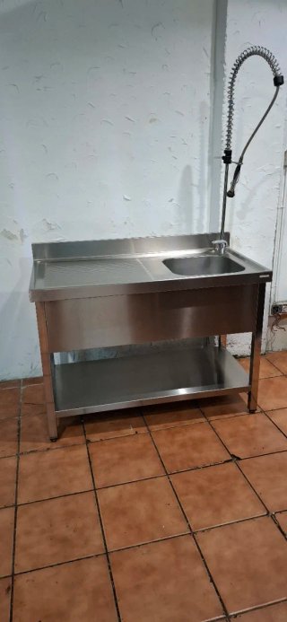 Fregadero industrial acero inoxidable con grifo