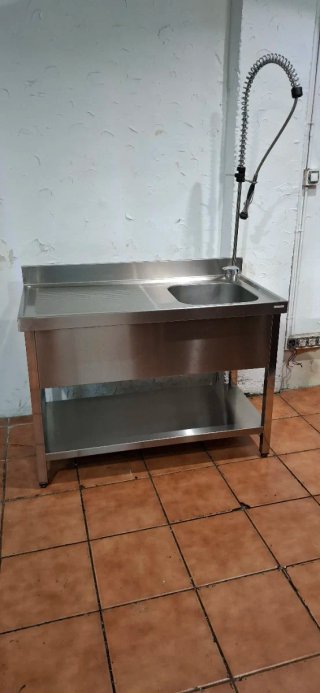 Fregadero industrial acero inoxidable con grifo