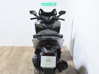 HONDA FORZA 125
