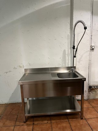 Fregadero industrial acero inox con grifo