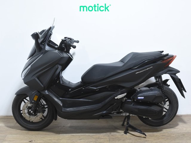 HONDA FORZA 125