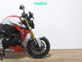BMW F 900 R (A)(4 PACKS)