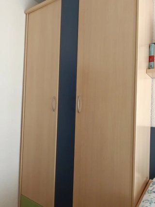 Armario y cama nido 90, escritorio-zapatero-silla.