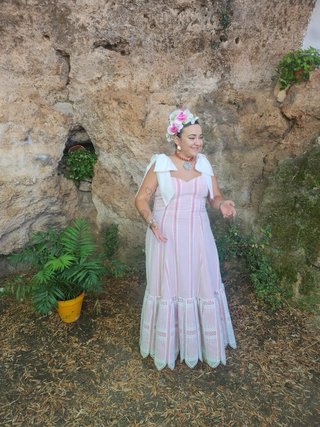 Traje de Gitana Rociero Rosa y Blanco