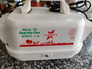Pastor Eléctrico LLAMPEC O1 Guarda-Can 230V