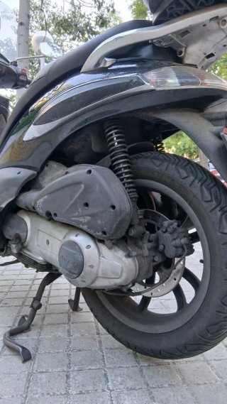 Moto Scooter 125 Piaggio Beverly Tourer Negra