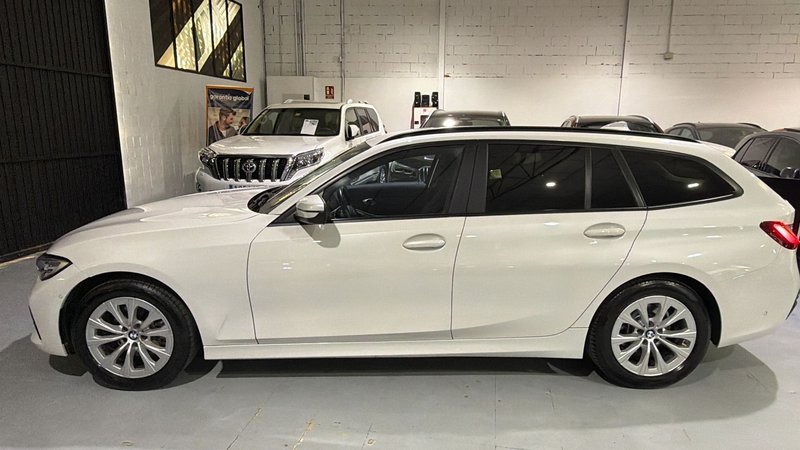 BMW Serie 3 Touring 320d xDrive (G21 LCI) 2022, foto 4