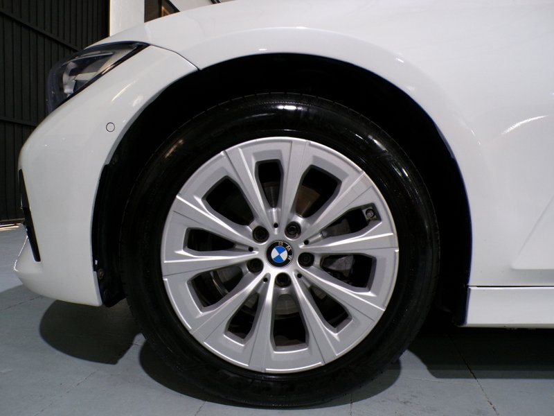 BMW Serie 3 Touring 320d xDrive (G21 LCI) 2022, foto 10