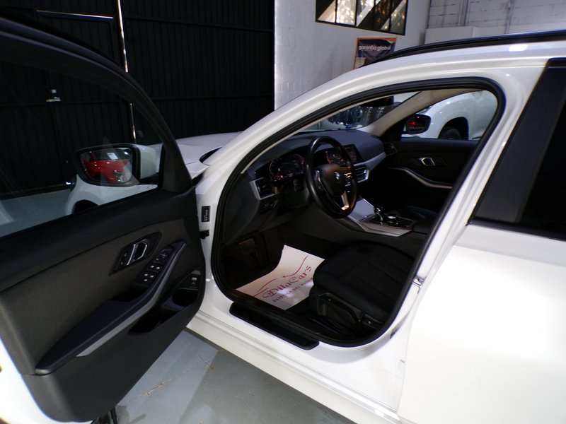BMW Serie 3 Touring 320d xDrive (G21 LCI) 2022, foto 31