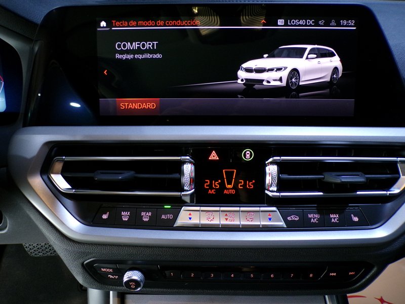 BMW Serie 3 Touring 320d xDrive (G21 LCI) 2022, foto 44