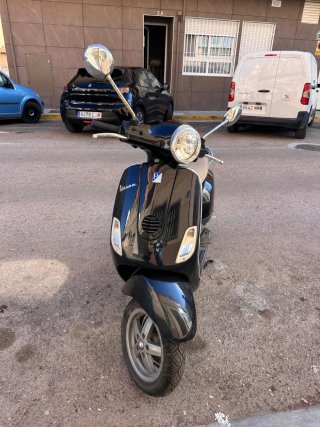 Vespa Piaggio LX50 2T Negra