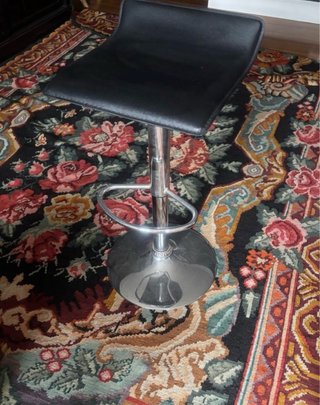 Silla Alta Regulable Negra y Plateada