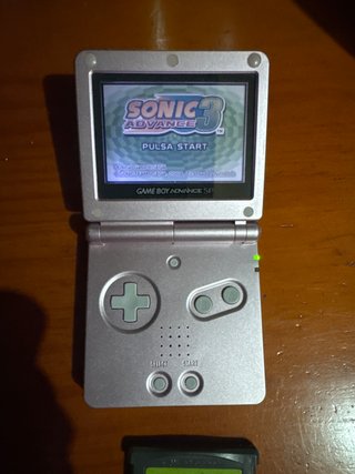 Consola Game Boy Advance SP Rosa + 2 Juegos