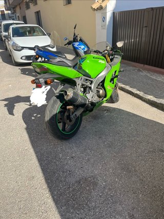Kawasaki Ninja ZX600RR Verde