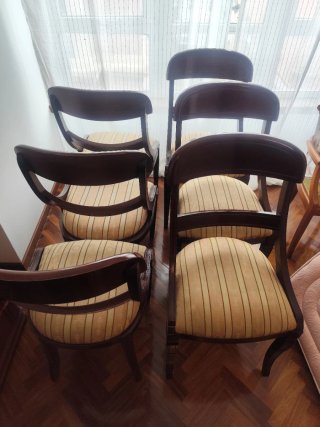 Mesa extensible y 6 sillas