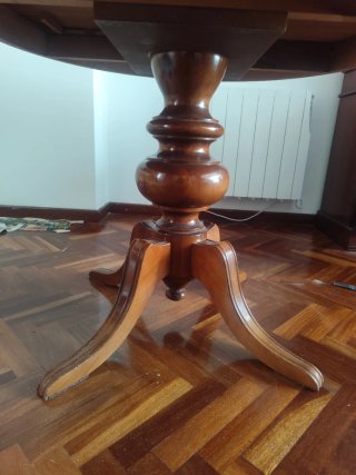 Mesa extensible y 6 sillas
