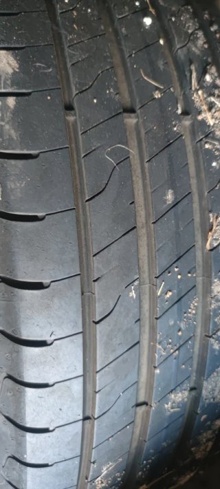 Llantas con neumáticos 225/50/17 nuevos