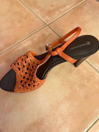 Sandalias Rockport Mujer Naranja Cuero. Muy cuidad