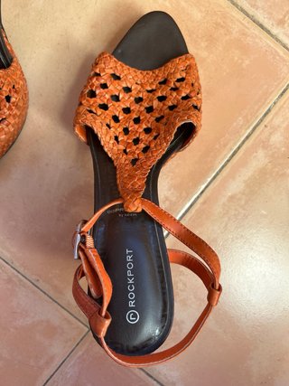 Sandalias Rockport Mujer Naranja Cuero. Muy cuidad