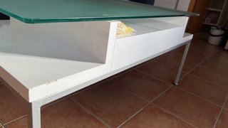 Mesa centro cristal y metal