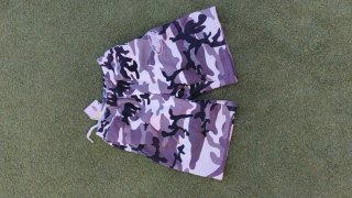 Pantalón Corteiz Camuflaje Gris y Negro