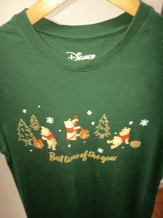 Lote 2 T-shirts: Harvard e Winnie Pooh