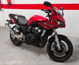Yamaha FZS 600 año 2003, limitable carnet A2