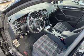 Volkswagen Golf GTI (2017)