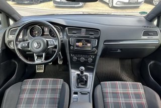 Volkswagen Golf GTI (2017)