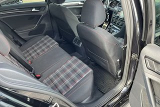 Volkswagen Golf GTI (2017)